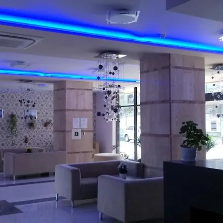 в комплекс до плажа 아파트 *